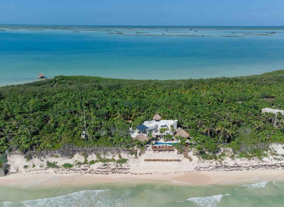 Luxury 5-Br Beachfront Home In Tulum Casa Sofia Gato Dış mekan fotoğraf